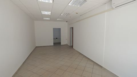 Kiadó Üzlethelyiség 8900 Zalaegerszeg Belváros