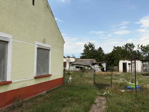 Eladó Ház 9182 Károlyháza Vasutisor környéke