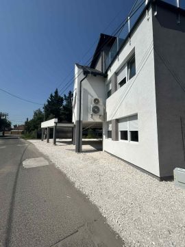 Eladó Lakás 2730 Albertirsa Központban 