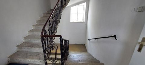 Eladó Lakás 9400 Sopron Belváros közeli 2 szintes polgári lakás eladó