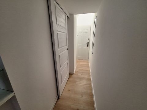 Eladó Lakás 1083 Budapest 8. kerület Új kompakt kislakás berendezve eladó! Kiadásra kész!