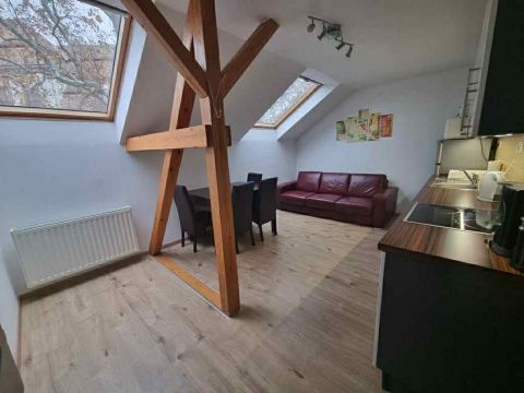 Kiadó Lakás 7621 Pécs 