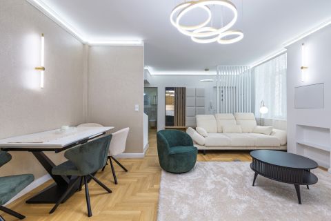 Eladó Lakás 1052 Budapest 5. kerület , Luxuslakás a Városház utcában – teljes berendezéssel