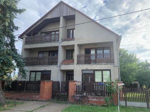 Eladó Ház 5071 Besenyszög , 5071 Besenyszög, Csendes