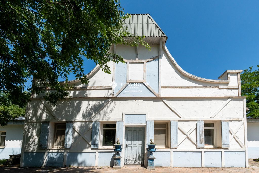 Eladó ház, Mocsa