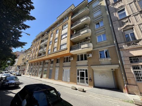 Eladó Lakás 1094 Budapest 9. kerület , Nagyvárad téri Metrótól 5 percre !