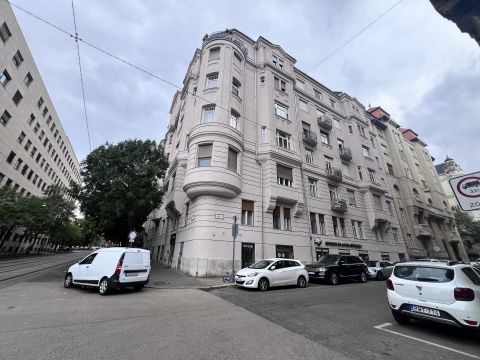 Eladó Lakás 1055 Budapest 5. kerület 