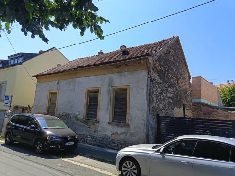 Eladó Ház 8360 Keszthely Belváros