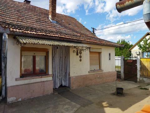 Eladó Ház 2760 Nagykáta , Mátyás Király utca