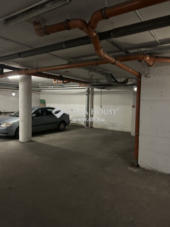 For sale Garage Budapest VIII. kerület, 