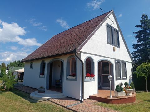Eladó Ház 8647 Balatonmáriafürdő 