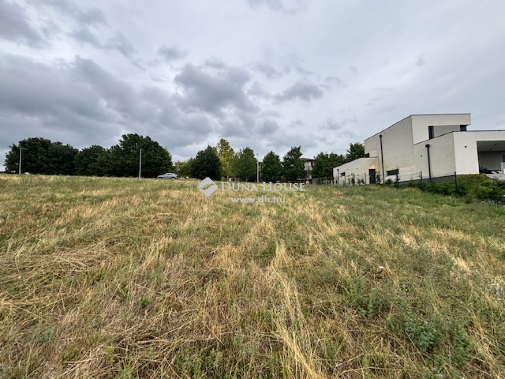2051 Biatorbágy — 1/6