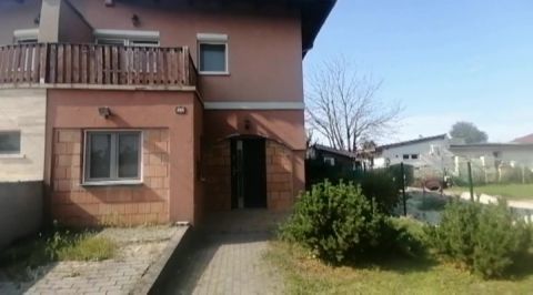 Eladó Ház 2461 Tárnok Sport utca