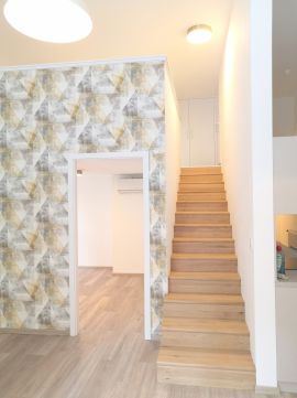 Eladó Lakás 1136 Budapest 13. kerület Vígszínháztól pár lépésnyire, 2 lakrészre alakított, újszerű