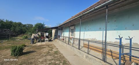 Eladó Ház 8135 Dég 