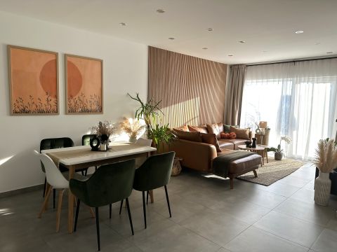 Eladó Ház 6000 Kecskemét IGÉNYES KIALAKÍTÁS - FIATALOS MEGJELENÉS!