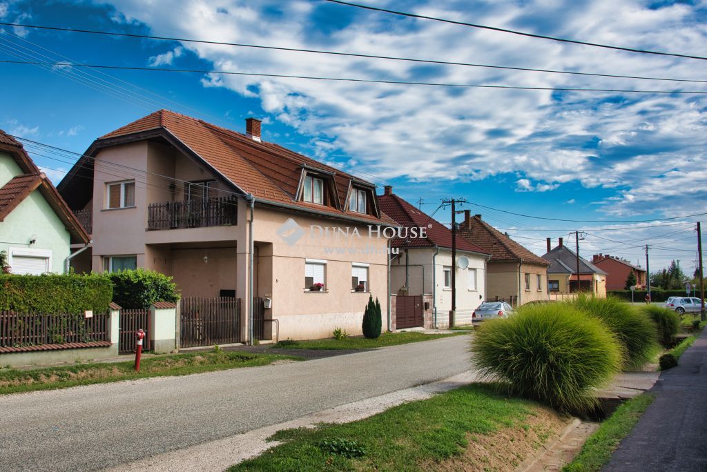 9900 Körmend , vasúton túl — 1/36