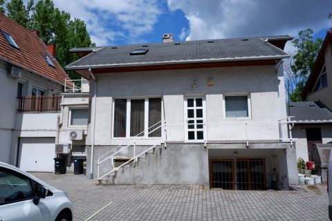 Kiadó Lakás 8000 Székesfehérvár 