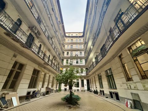 Kiadó Lakás 1077 Budapest 7. kerület 