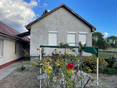 Eladó Ház 2713 Csemő Csemő - Zöldhalom