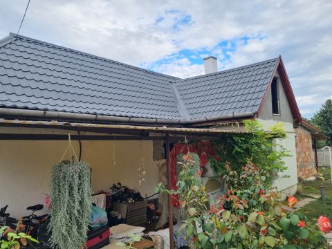 Eladó Ház 2483 Gárdony , Családias környezetben központ közeli!