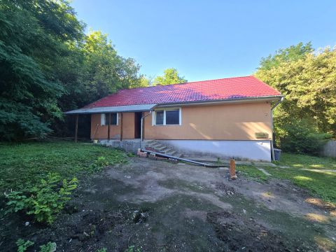 Eladó Ház 2119 Pécel 