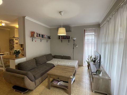 Eladó Ház 6034 Helvécia , Gyorsan költözhető családi ház Helvécián