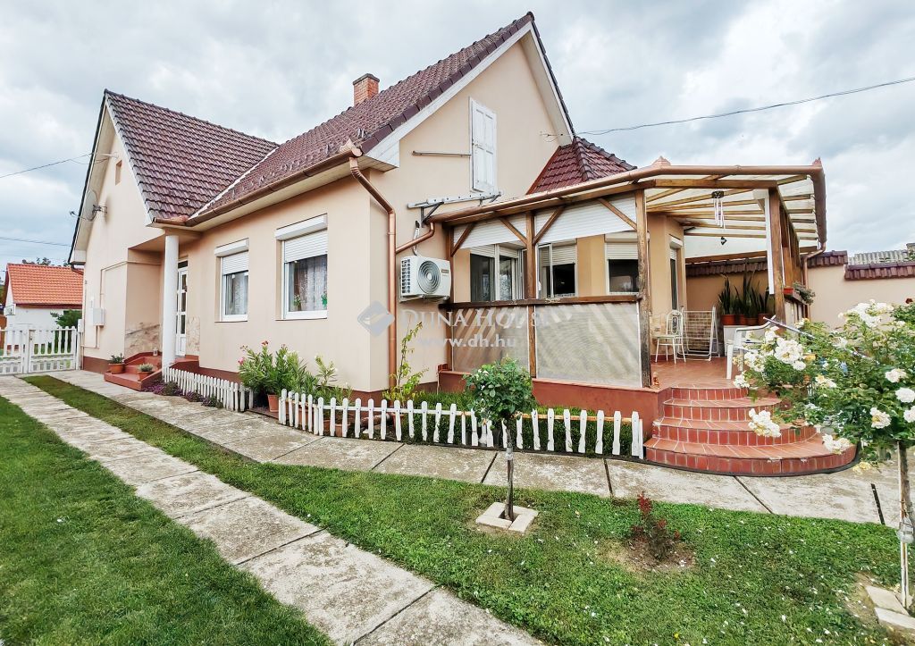 7500 Nagyatád , Nagyatád csendes mellékutcájában, szép udvarral eladó ház! — 1/33