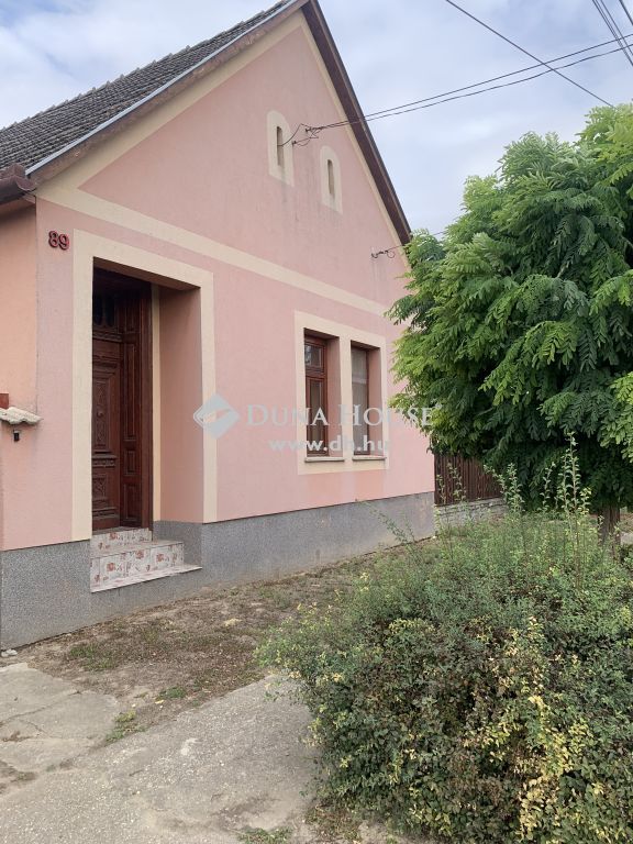 7131 Tolna , Mözs főutcáján — 1/28