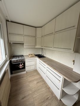 Kiadó Lakás 8200 Veszprém Veszprém