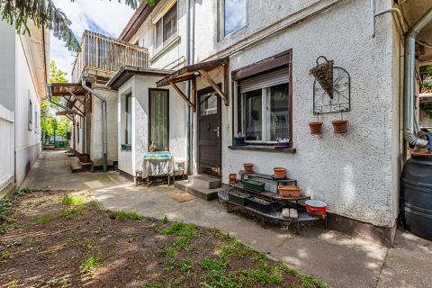 Eladó Ház 1162 Budapest 16. kerület 