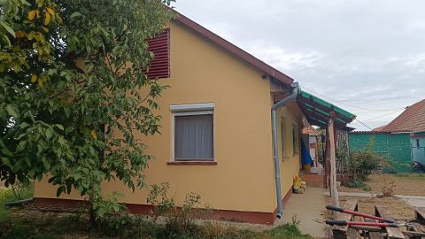 Eladó Ház 2244 Úri 