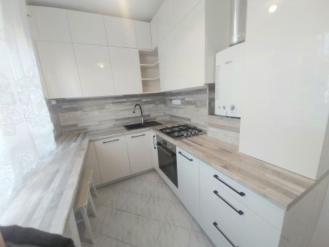 Kiadó Lakás 3200 Gyöngyös 