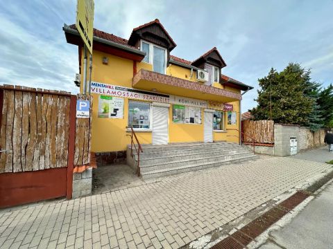 Eladó Ház 2200 Monor 2200 Monor, kertváros