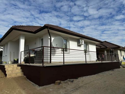 Eladó Ház 8660 Tab , Épülő otthon, épülő jövő! Legyél az első lakója!