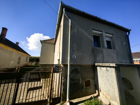 Eladó Ház 8878 Lovászi 