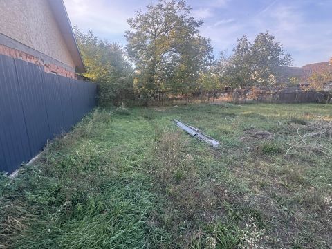 Eladó Telek 2200 Monor , Építési telek, Halas utca közelében