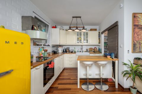 Eladó Lakás 1037 Budapest 3. kerület 