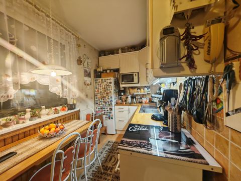 Eladó Lakás 2500 Esztergom 