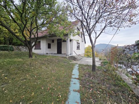 Eladó Ház 1028 Budapest 2. kerület 