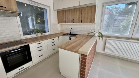 Eladó Lakás 1163 Budapest 16. kerület 