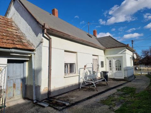 Eladó Ház 8391 Sármellék 