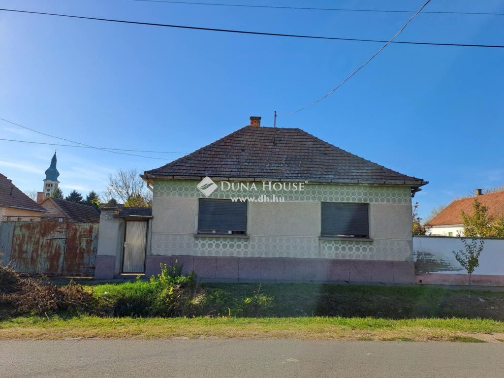 6455 Katymár , Központhoz közel — 1/26