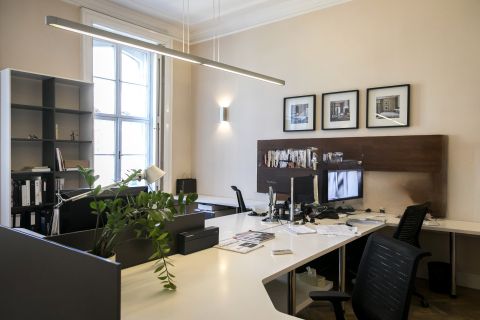 Kiadó Lakás 1053 Budapest 5. kerület , 7 ker.Központi elhelyezkedésű!!!!