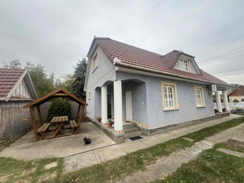 Eladó Ház 5130 Jászapáti ÓVODA KÖZELÉBEN