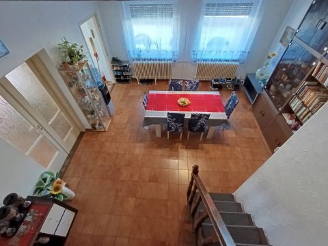 Eladó Ház 7700 Mohács Családi otthon Mohácson