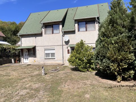 Eladó Ház 2063 Óbarok 