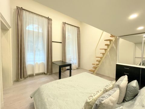 Kiadó Lakás 1065 Budapest 6. kerület 