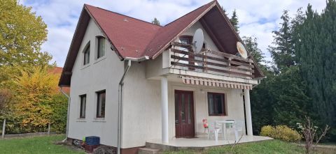 Eladó Ház 8174 Balatonkenese 