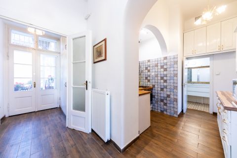 Eladó Lakás 1051 Budapest 5. kerület , Erzsébet tér